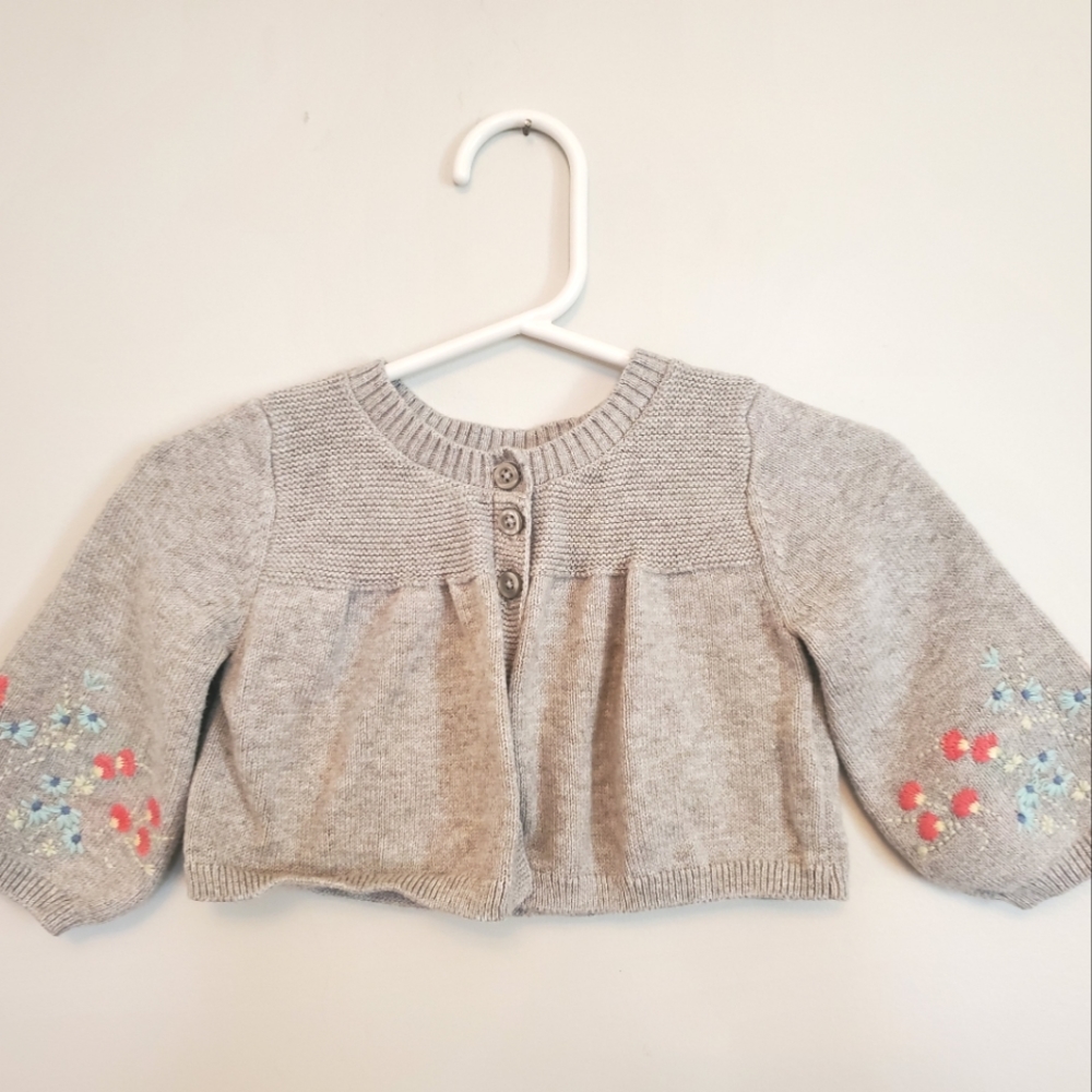 NWOT Baby Gap cardigan 3-6 month